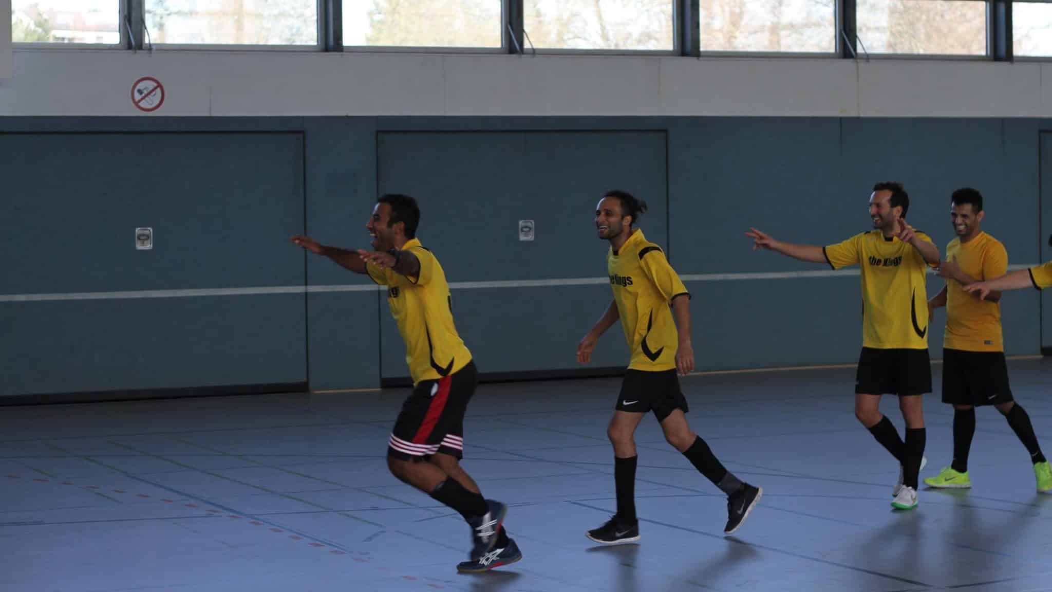 Hallenfußball