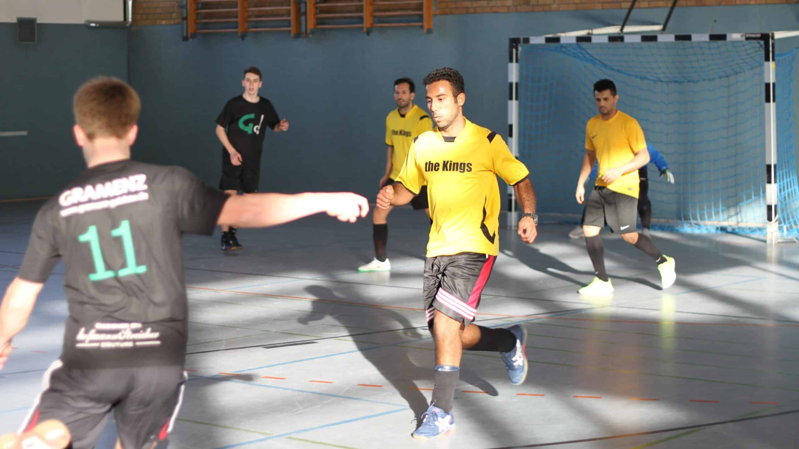 Hallenfußball